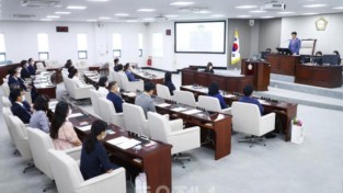 ﻿송파구의회 박경래 의장, 김정열 부의장 선출.JPG