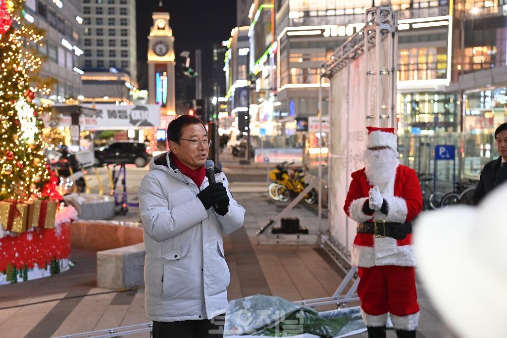 하남시, 미사문화거리에서 ‘크리스마스트리 점등식·울면 안돼 콘서트’ 개최(2).jpg
