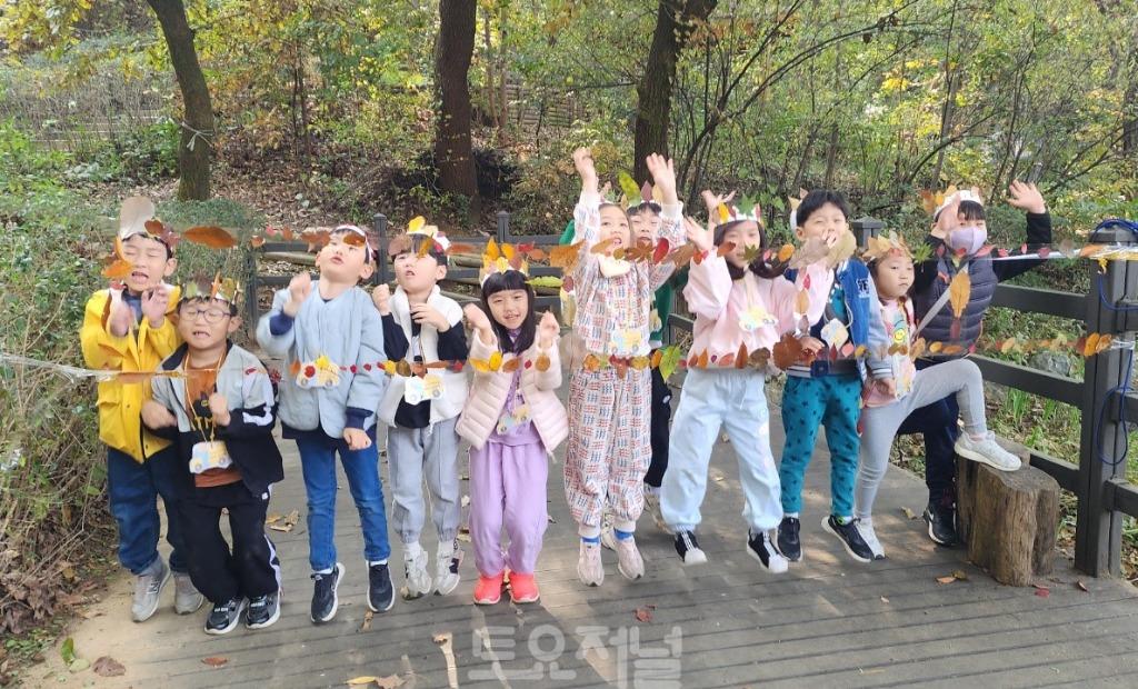 ‘숲속 탐험 떠날 어린이 모여라’ 강동구‘유아숲체험원’정기이용기관 모집.jpg