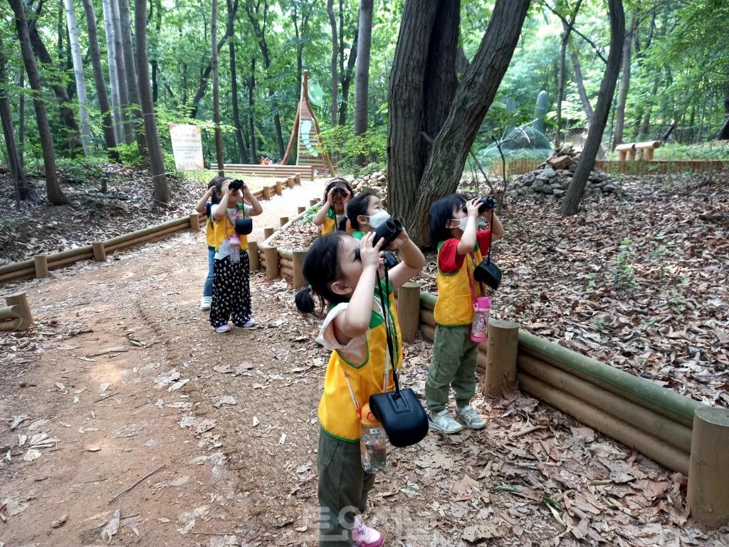 ‘숲속 탐험 떠날 어린이 모여라’ 강동구‘유아숲체험원’정기이용기관 모집2.jpg